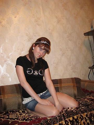 25P Nylon - upskirt - leg 17