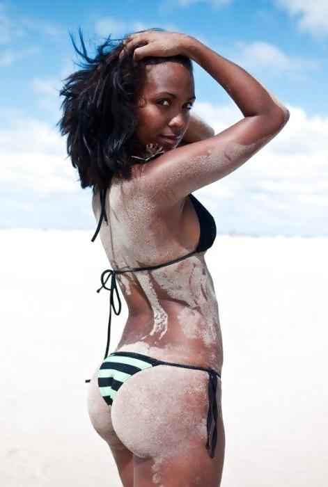 25P Moshe Confesses: I Love Beach Bums