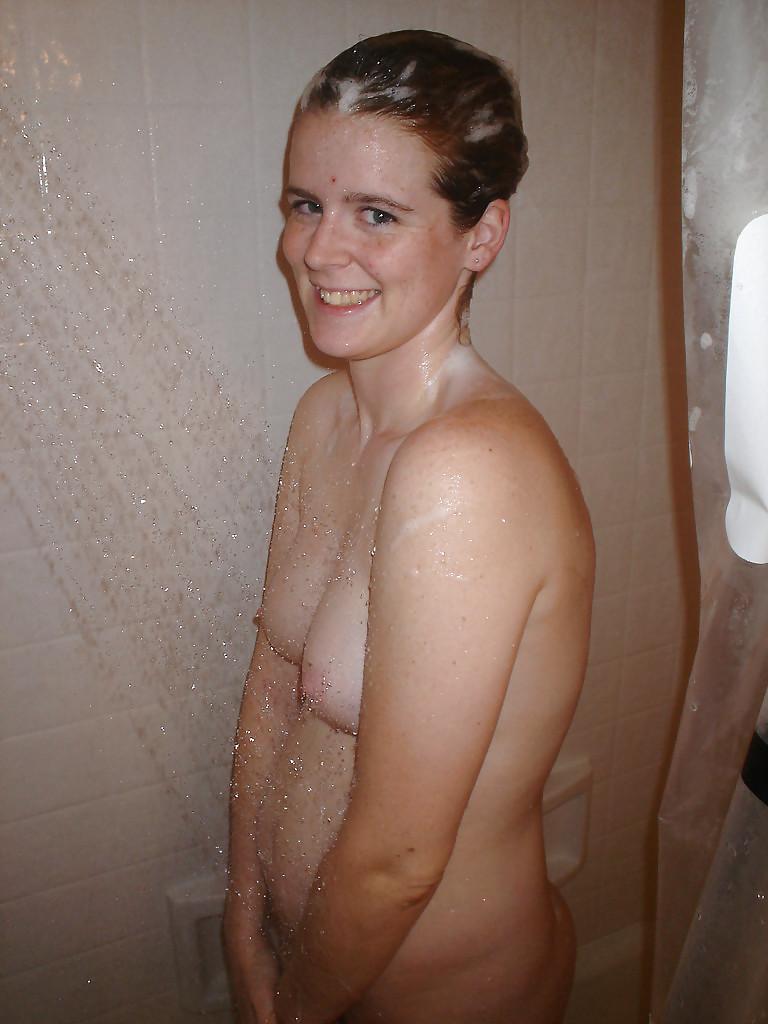 25P BEAUTIFUL YOUNG MILF FROM ALBANY