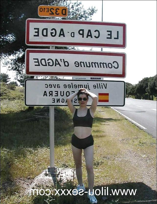 10P Public flashing nudity