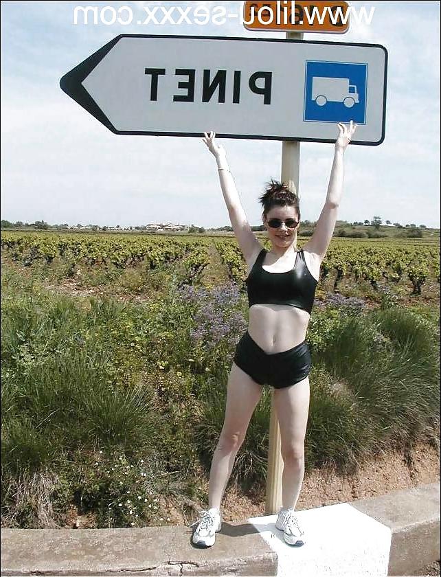 10P Public flashing nudity