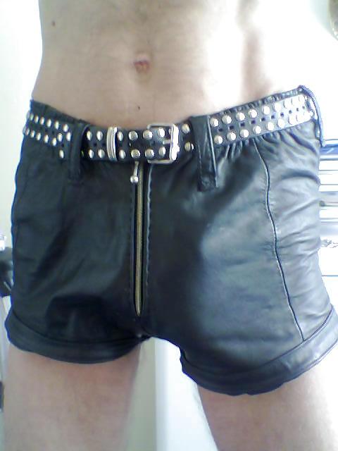 25P Me in leather!!!!