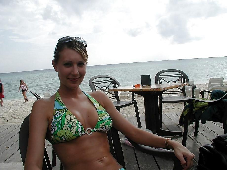 25P Beach Girls 9