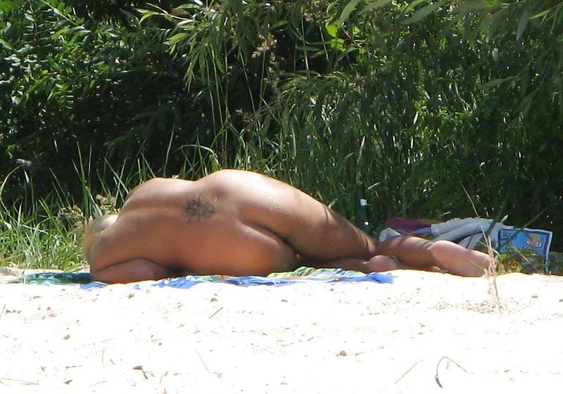 25P Beach Bums