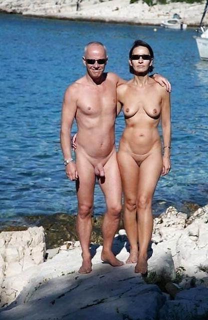 20P Naked beach 135.
