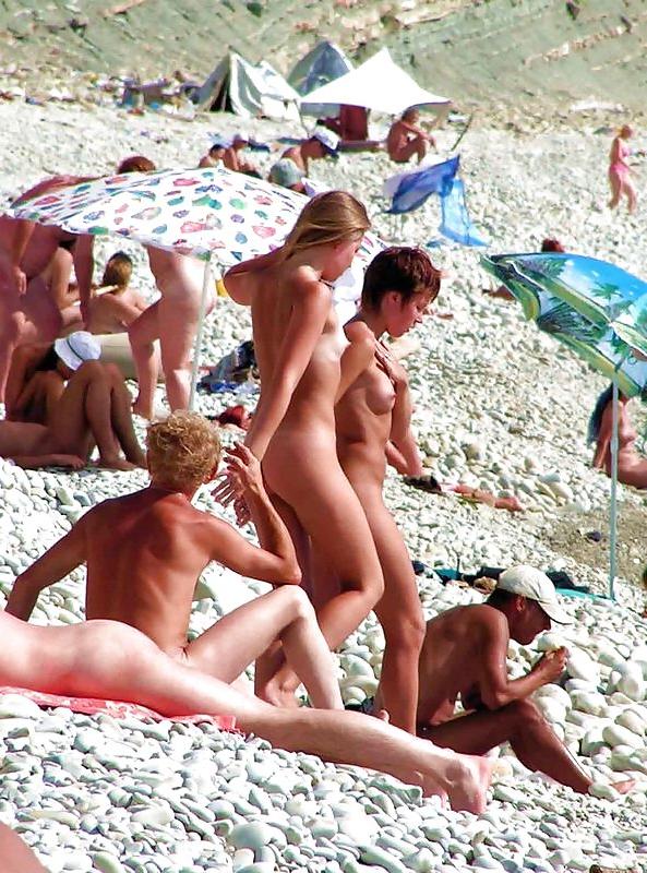25P Nudist Beach Teens