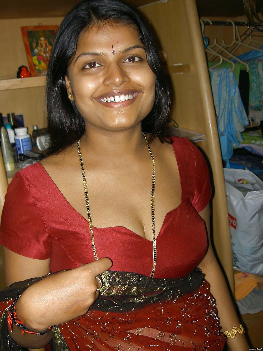 25P ARPITA - HOT INDIAN WIFE