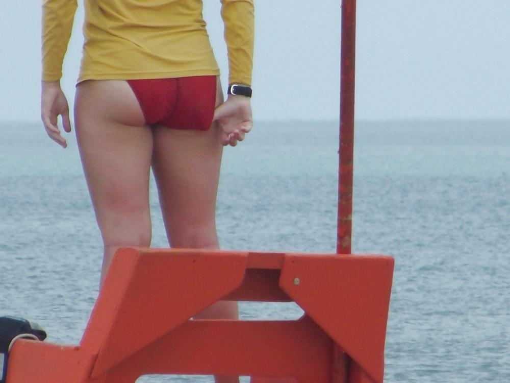 25P More hot sexy beach booty