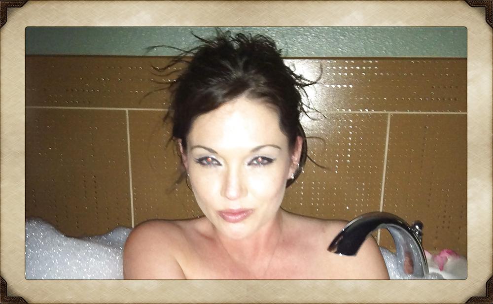 17P Sexy, Secret, Sharon