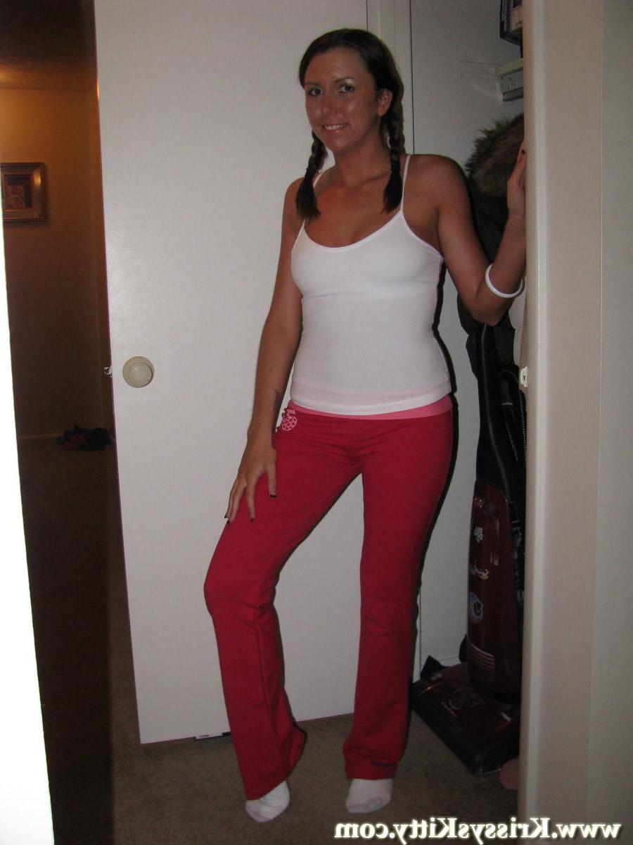15P Pictures of teen girl Krissy Marie spreading her legs