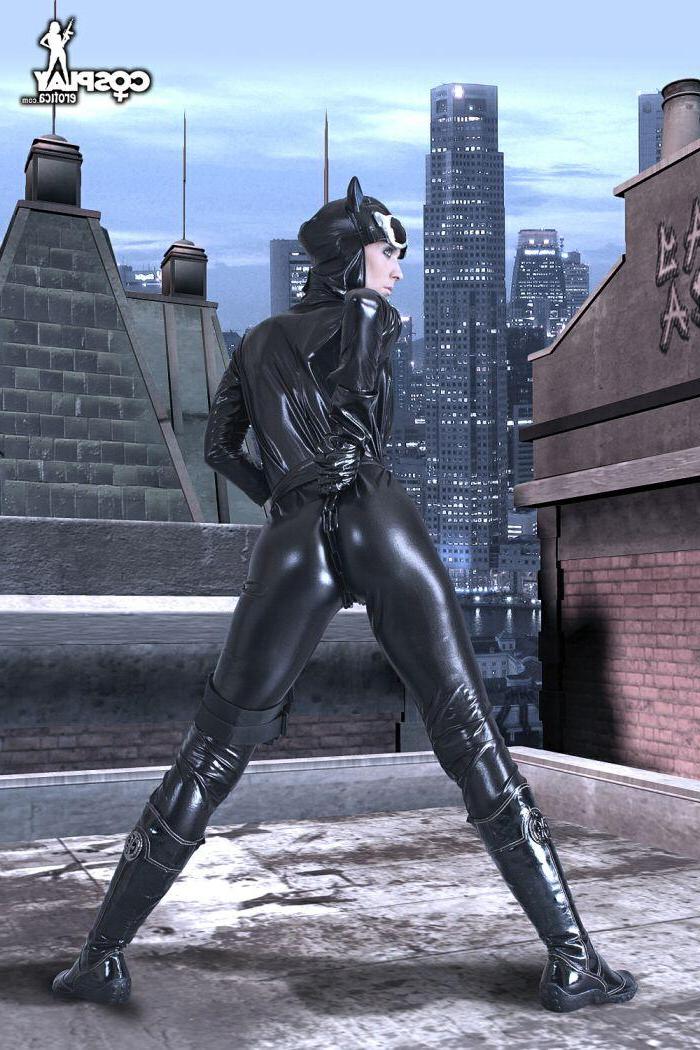 12P Sexy cosplay girl Lana dresses up as Cat Woman