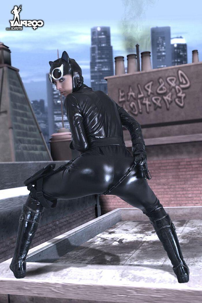 12P Sexy cosplay girl Lana dresses up as Cat Woman