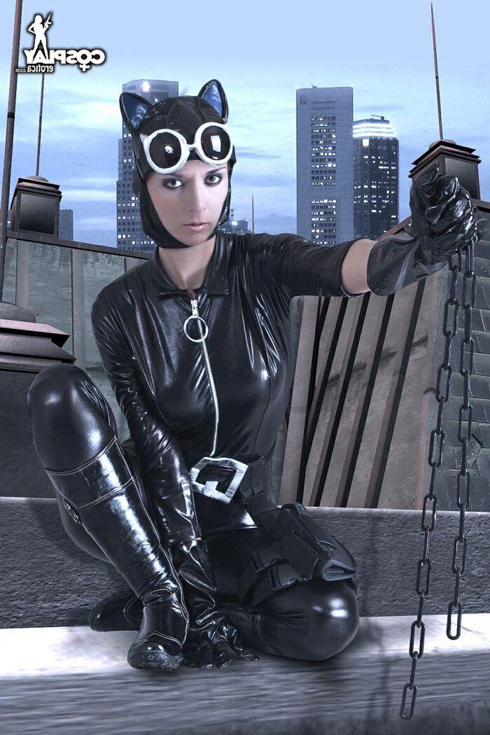 12P Sexy cosplay girl Lana dresses up as Cat Woman