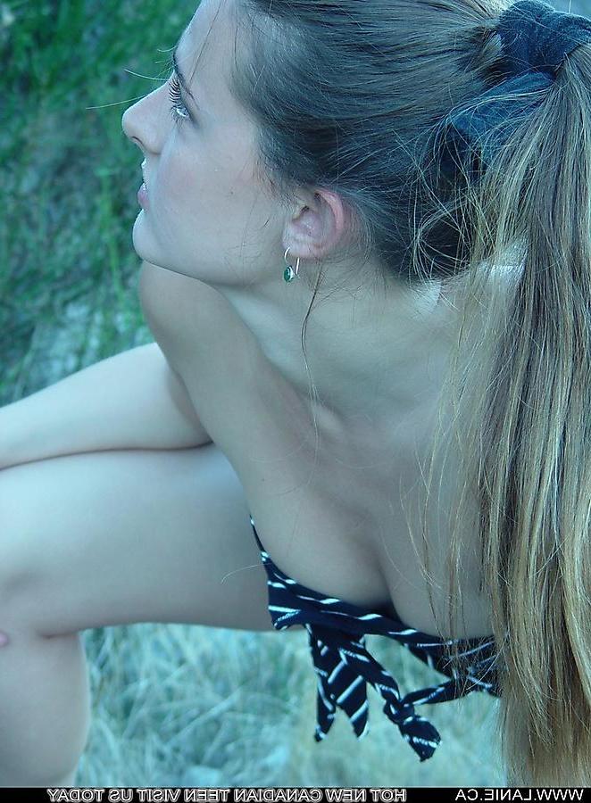 20P Pictures of Lanie.ca flashing you outside