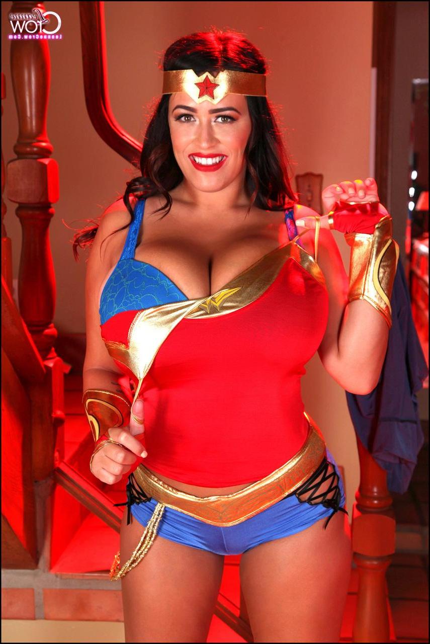 15P Leanne Crow dresses up as a busty Wonder Woman