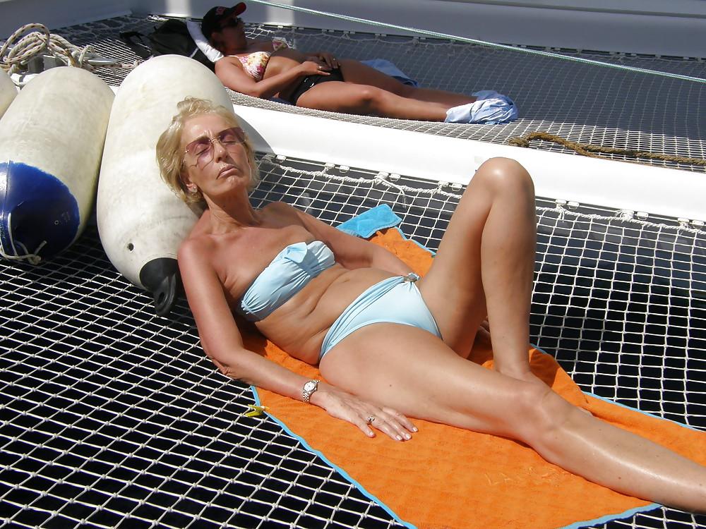 25P Weekend 42 - Part IV (at the beach)