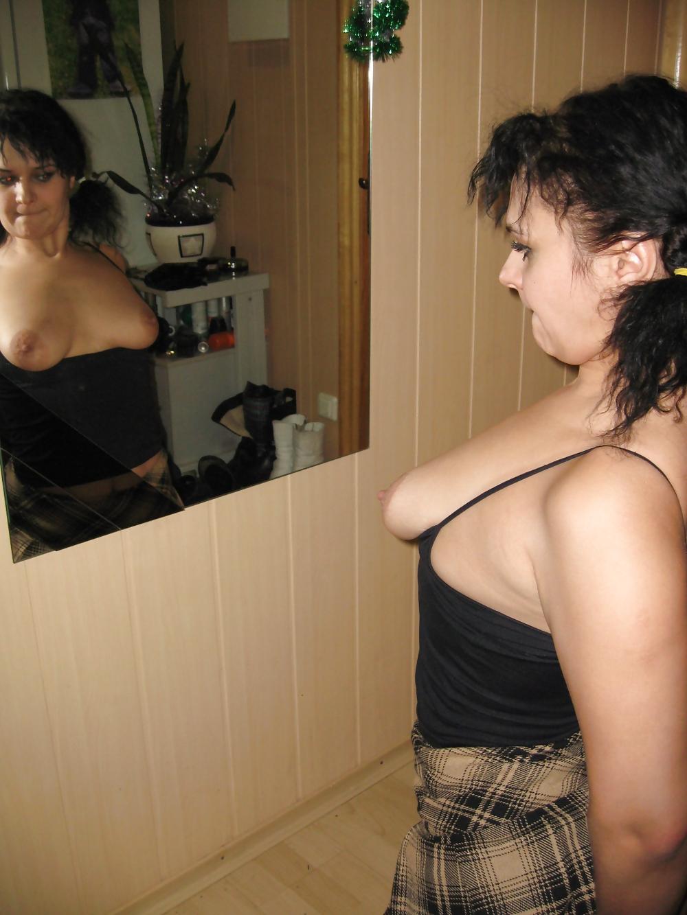 20P Hot brunette flashing at home