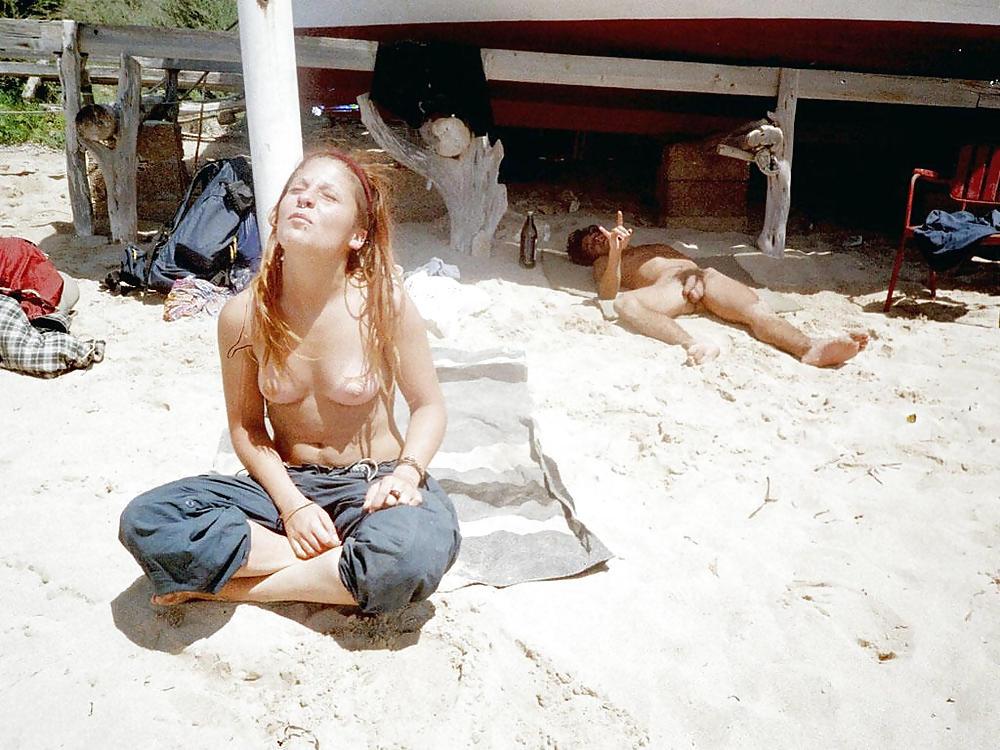 25P I Love the Nudist Beach