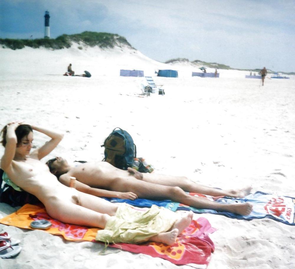 25P I Love the Nudist Beach