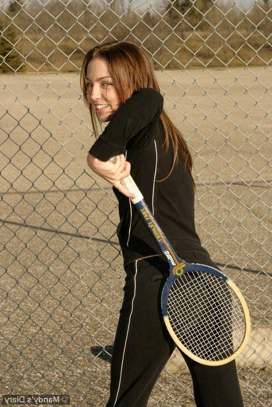 20P Pictures of teen girl Mandy's Diary flashing while she plays tennis