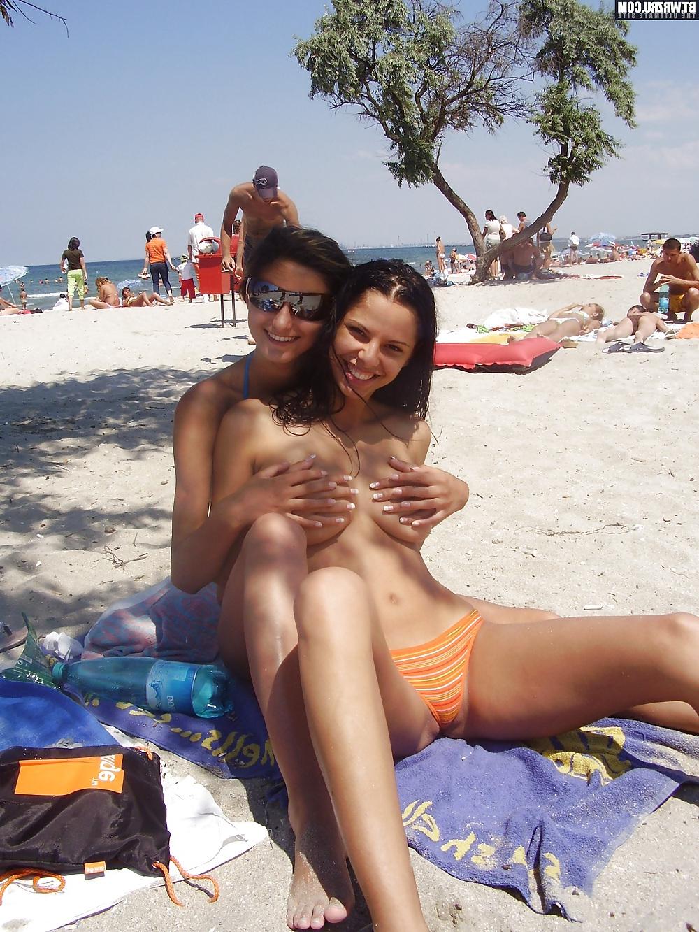 25P Desi at the Beach