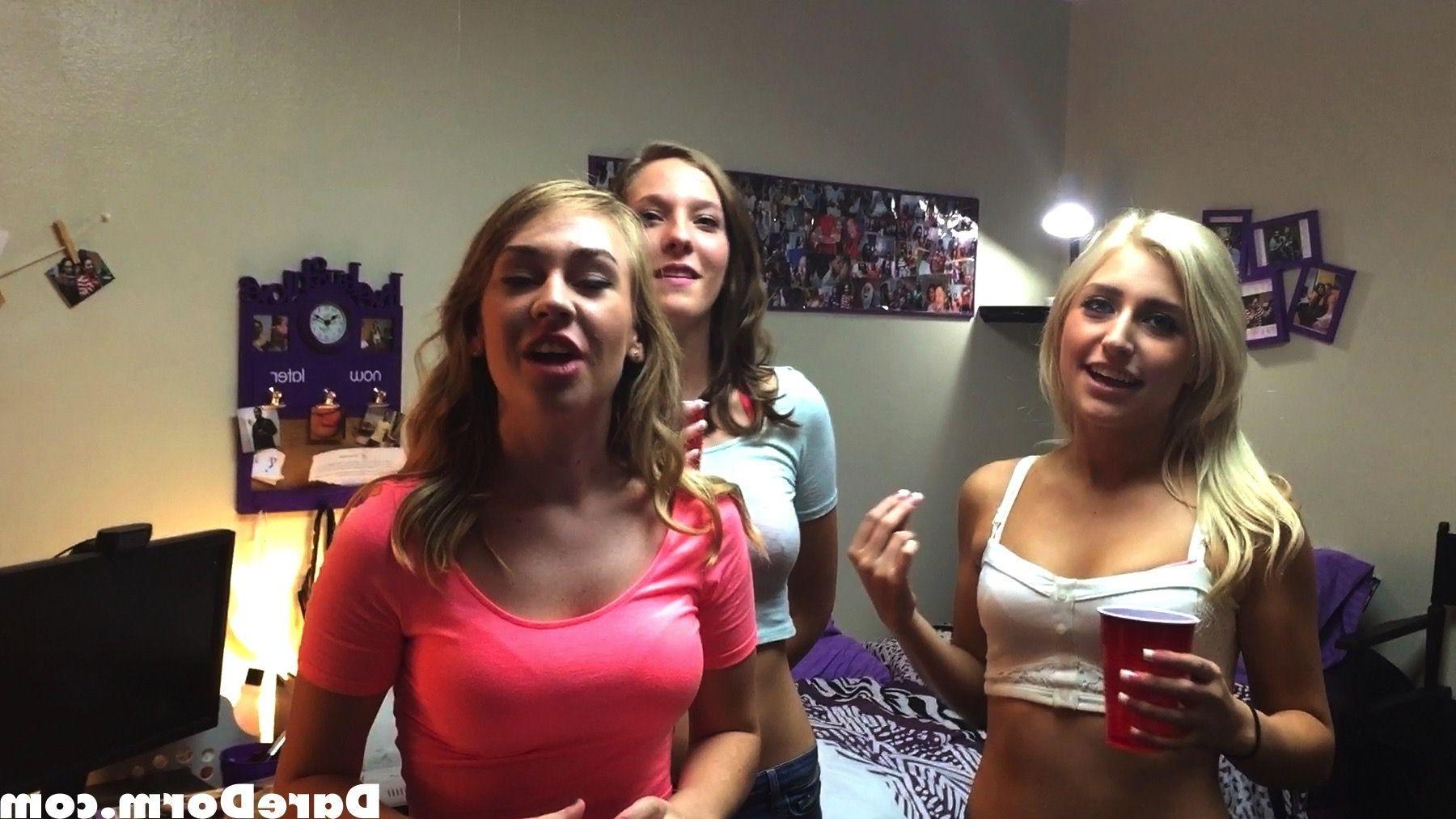 20P Molly Manson and her roommate get their fuck on in the dorm