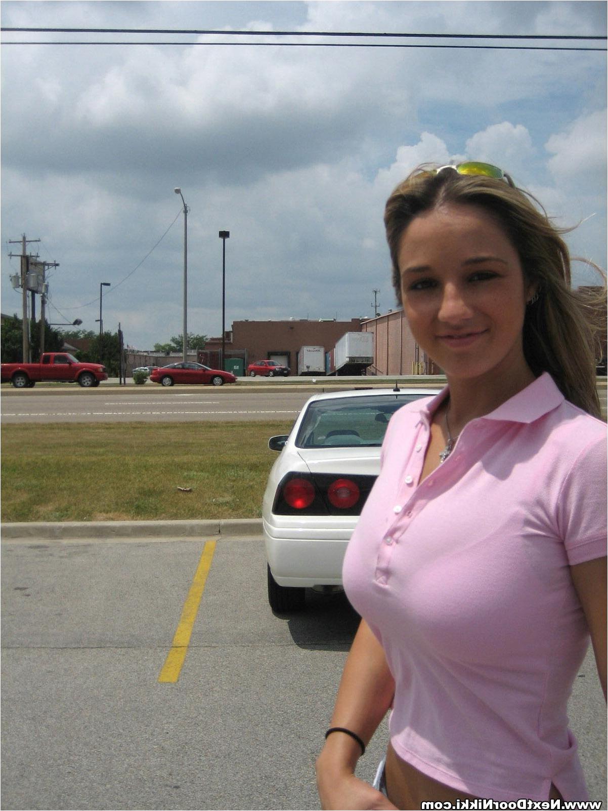 16P Next Door Nikki panty tease