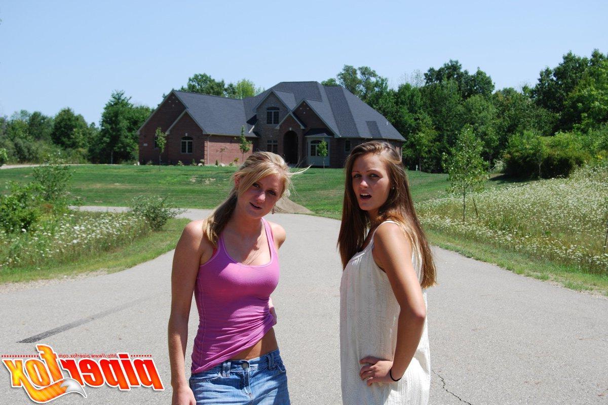 15P Pictures of teen babe Piper Fox and her girlfriend flashing outside