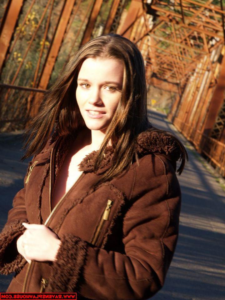 15P Pictures of teen star Raven\'s Playhouse showing you her amazing tits
