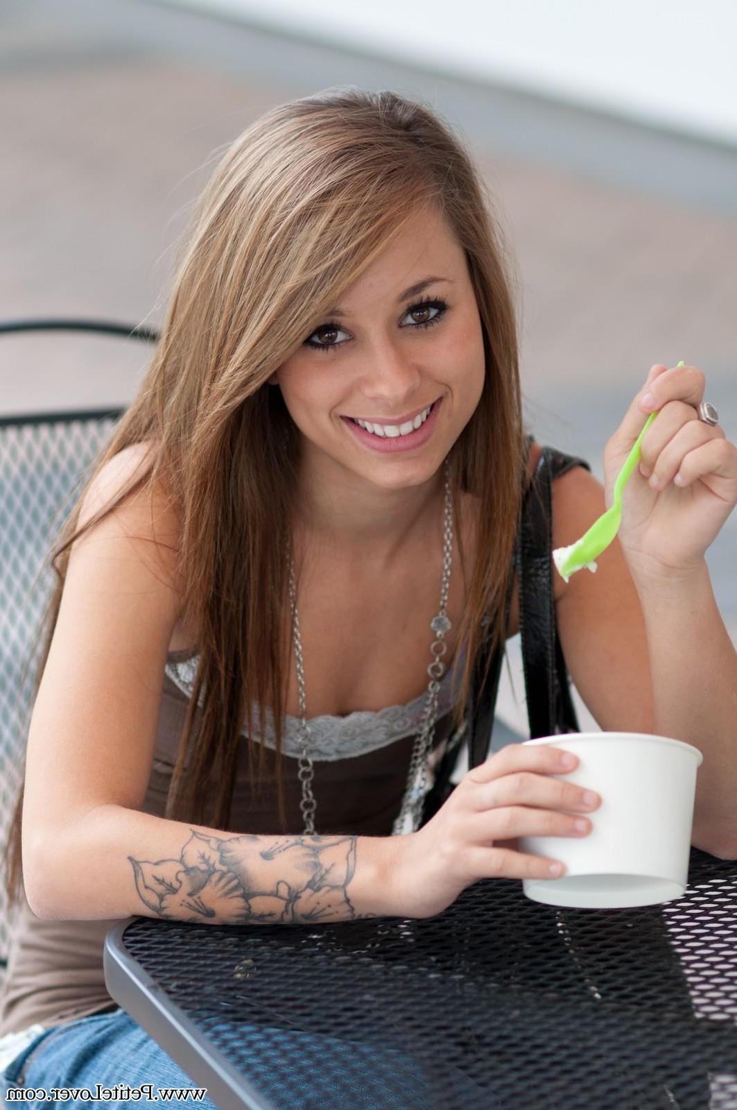 16P Hot teen Riley Anne flashes her perky tits in public