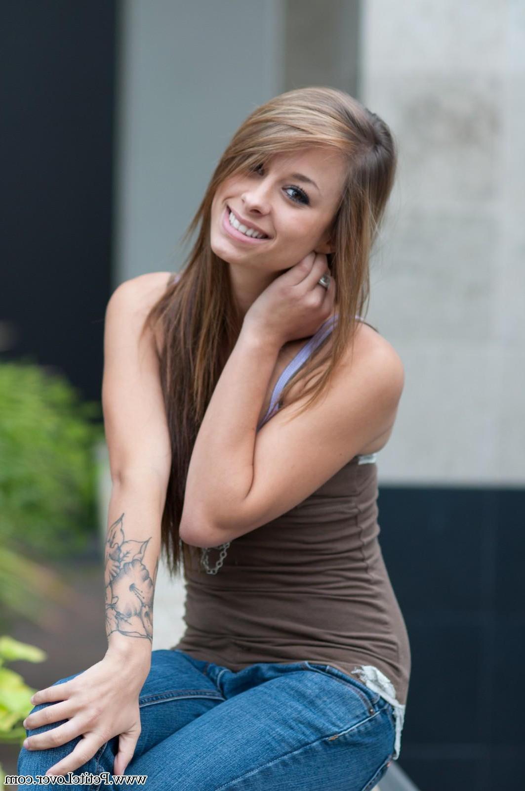 16P Hot teen Riley Anne flashes her perky tits in public