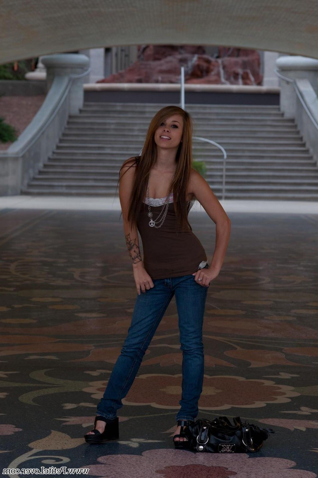 16P Hot teen Riley Anne flashes her perky tits in public