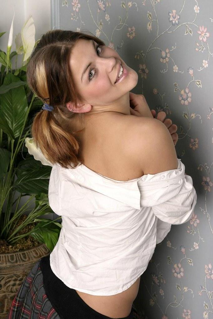 16P Pictures of Sara Sexton as a sexy schoolgirl