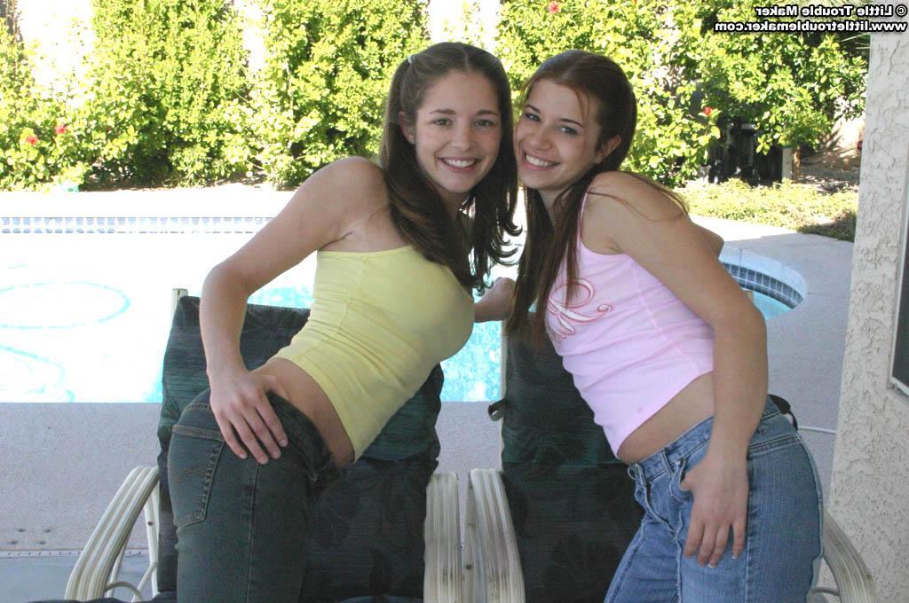 20P Pictures of Little Troublemaker and Tawnee Stone flashing outside