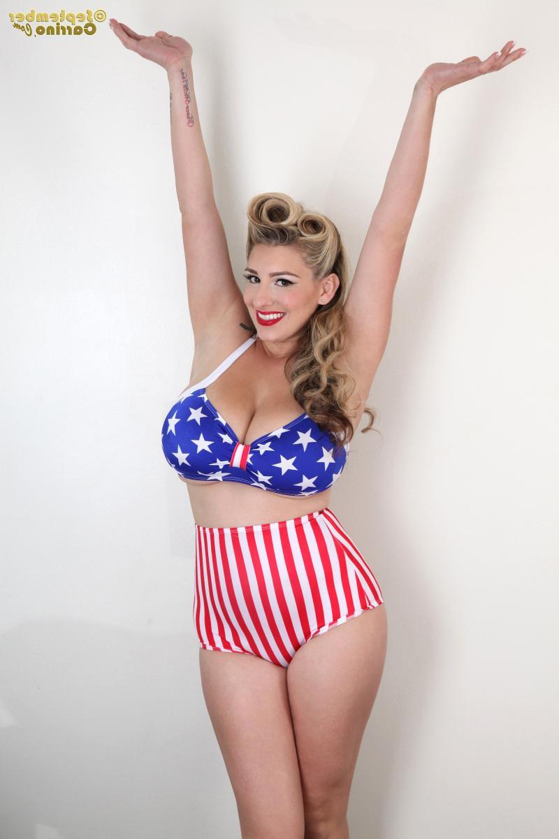 15P Sexy pinup babe September Carrino teases in her USA vintage style bikini