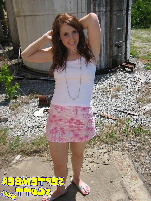 20P Pictures of teen hottie September Scott flashing outside