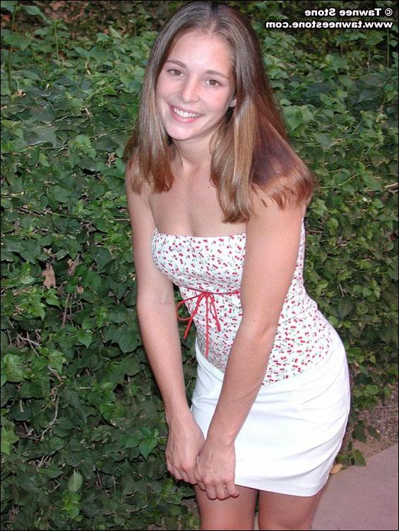 20P Pics of Tawnee Stone flashing her tits outside