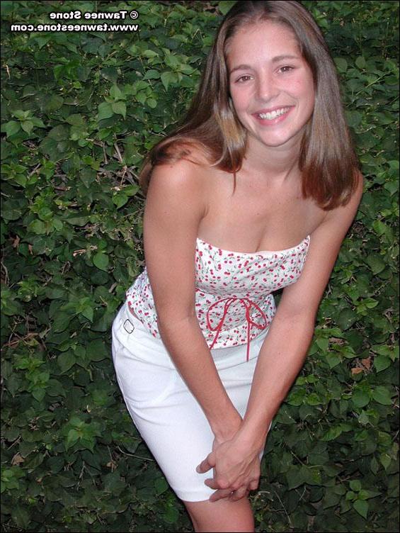 20P Pics of Tawnee Stone flashing her tits outside
