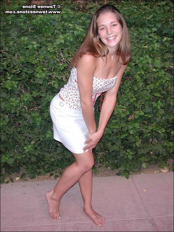 20P Pics of Tawnee Stone flashing her tits outside