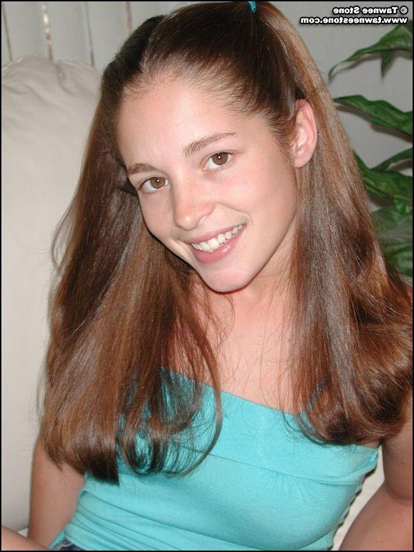 20P Pictures of teen girl Tawnee Stone getting completely nude for you