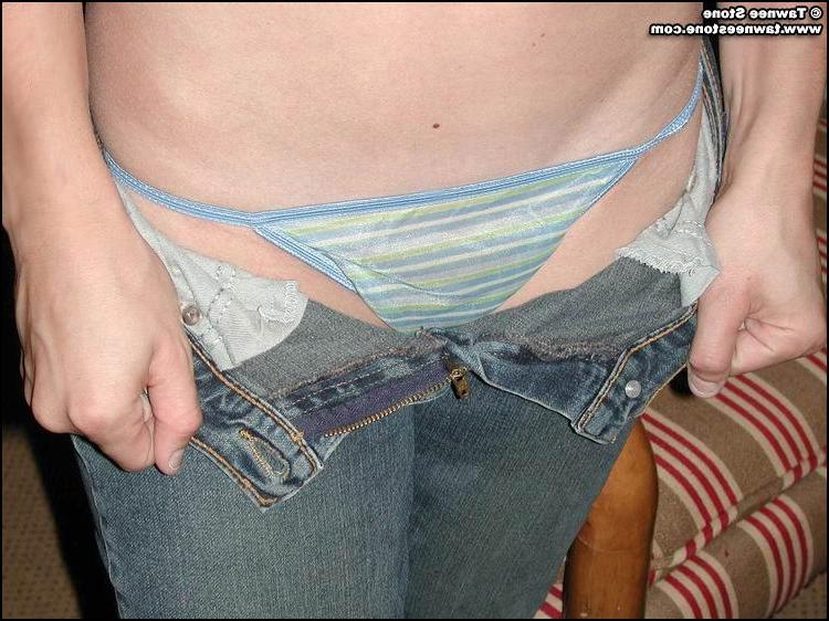 19P Pictures of teen girl Tawnee Stone getting naked just for you