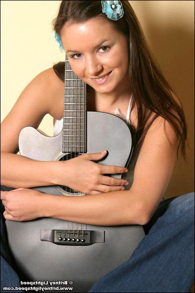20P Pictures of teen cutie Britney Lightspeed spreading her legs for you