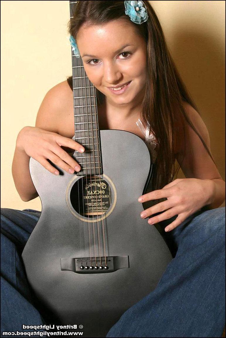 20P Pictures of teen cutie Britney Lightspeed spreading her legs for you