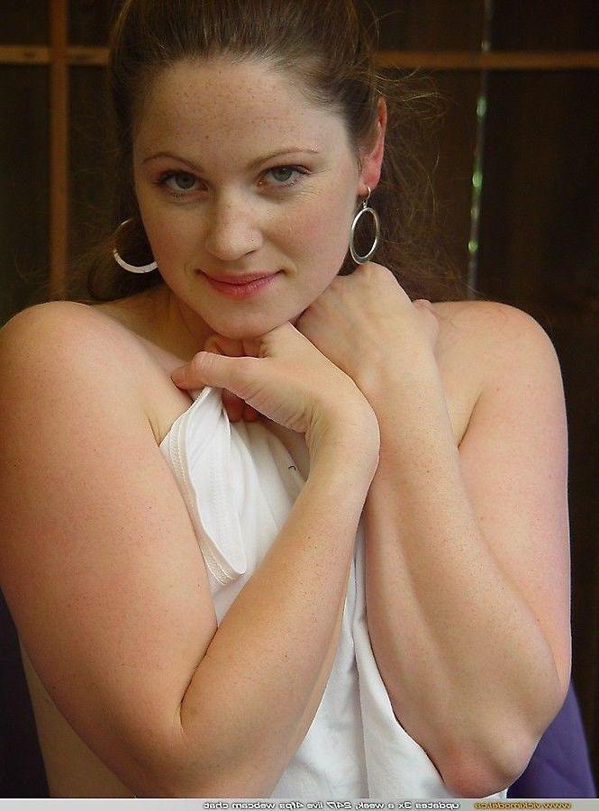 20P Pictures of teen girl Vicki Model hot and horny for you