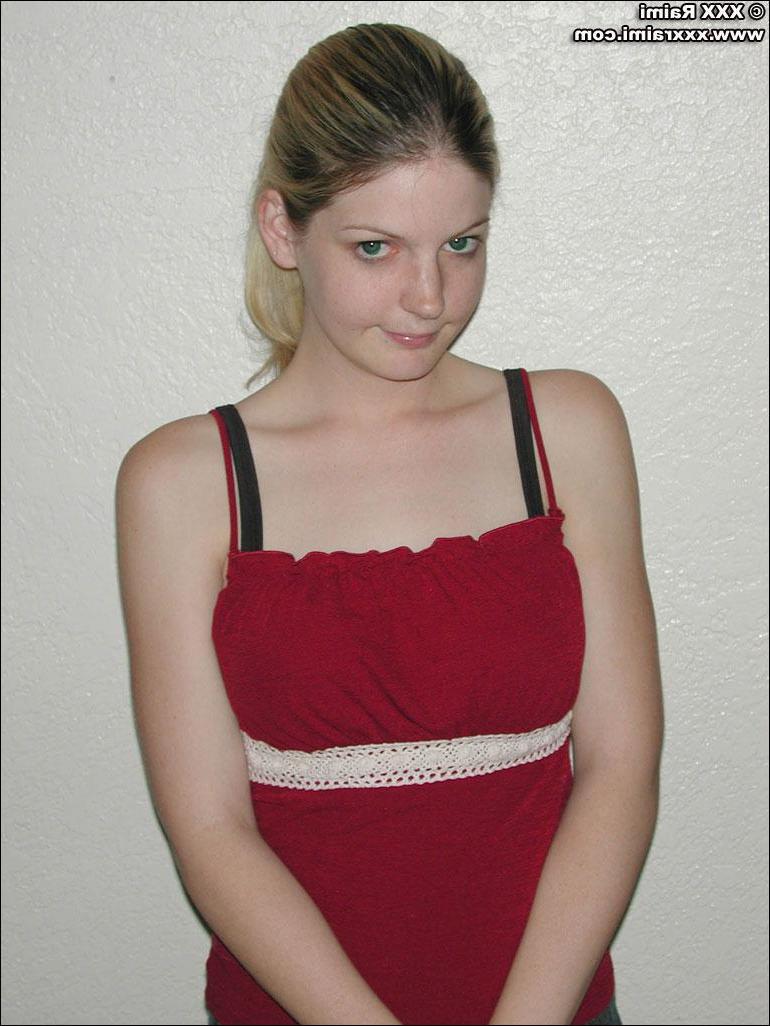 20P Pictures of XXX Raimi nude and spreading her legs