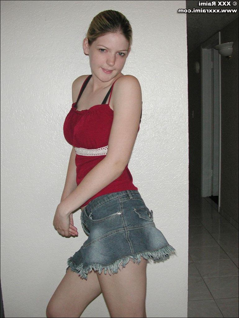 20P Pictures of XXX Raimi nude and spreading her legs