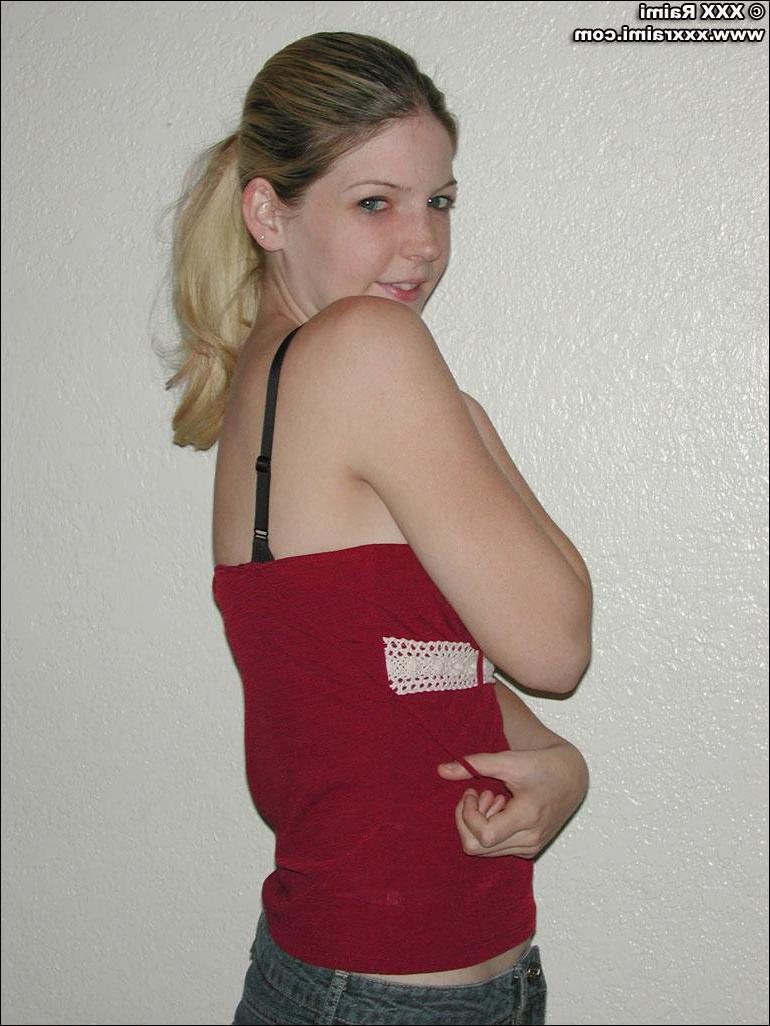 20P Pictures of XXX Raimi nude and spreading her legs