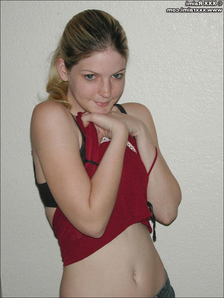 20P Pictures of XXX Raimi nude and spreading her legs