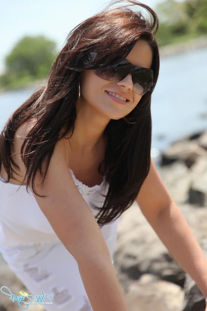 15P Ann Angel gives a tease outside with a little flash