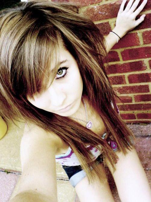 16P Naughty alternative chicks like showing off their hot bodies